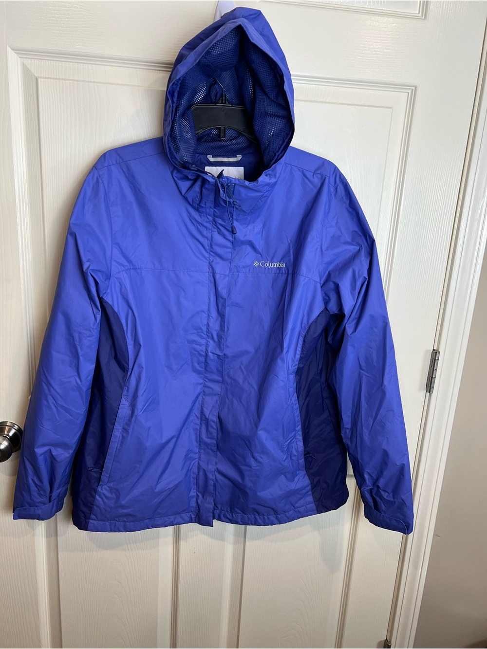 Columbia women’s purple Hooded Rain Jacket shell XL